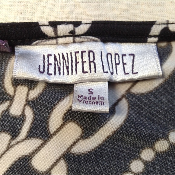 Dress - Picture 6 of 6